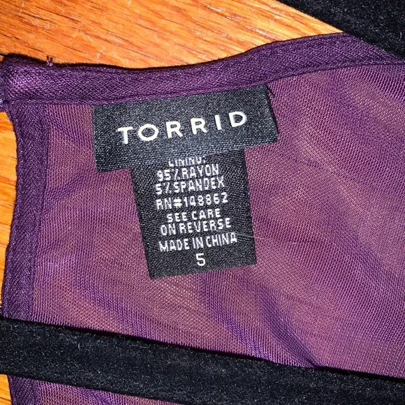 Torrid 5 5X purple sheer babydoll blouse ruffles back buttons tiered - Picture 4 of 7